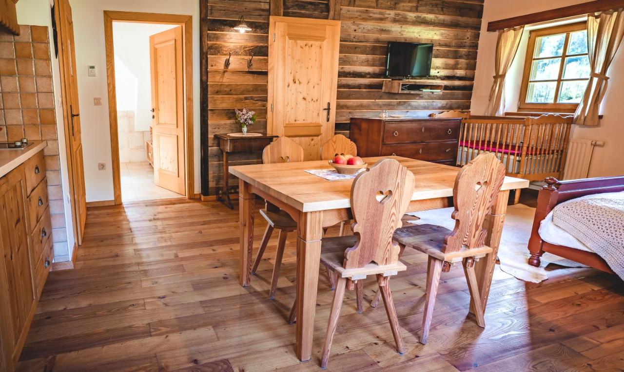 Вілла Tourist Farm Senkova Domacija Згорнє-Єзерсько Екстер'єр фото